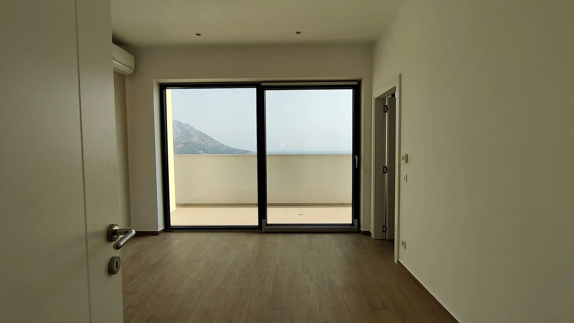 Sale, apartment, 256m², Bečići, Budva