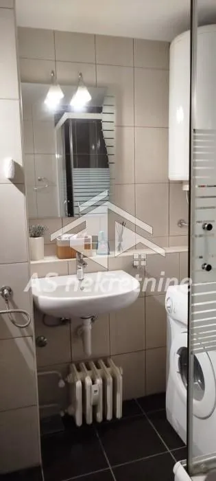 Izdavanje, stan, 110m², Novi Beograd Sve Podlokacije, Beograd