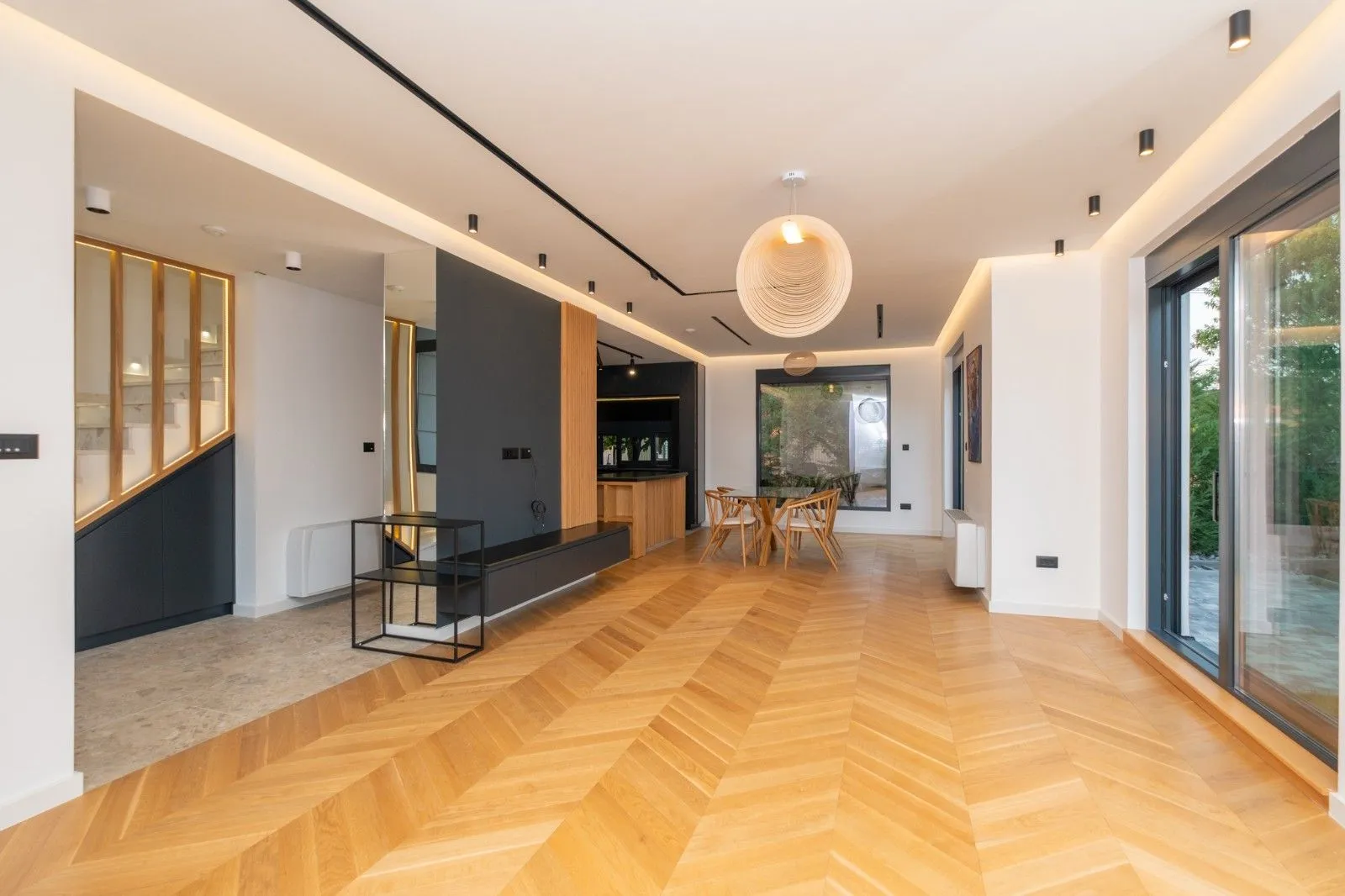 Rent, house, 180m², Gornja Gorica, Podgorica