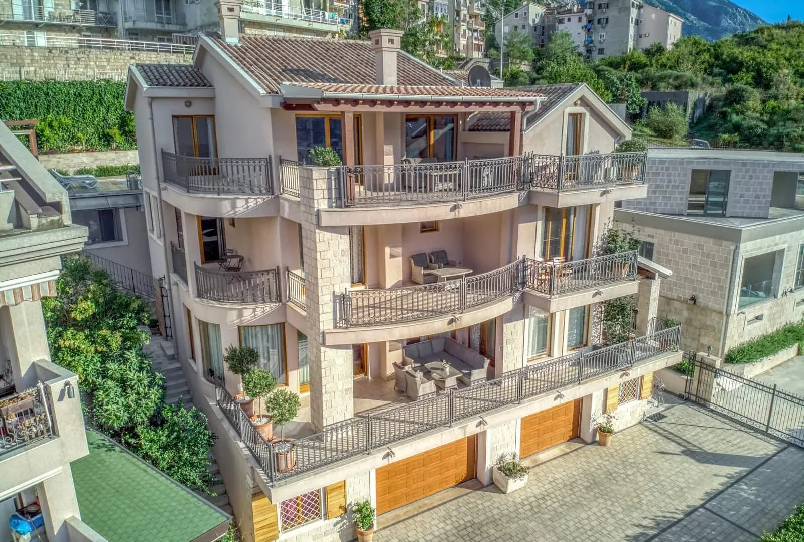 Sale, house, 507m², Dobrota, Kotor