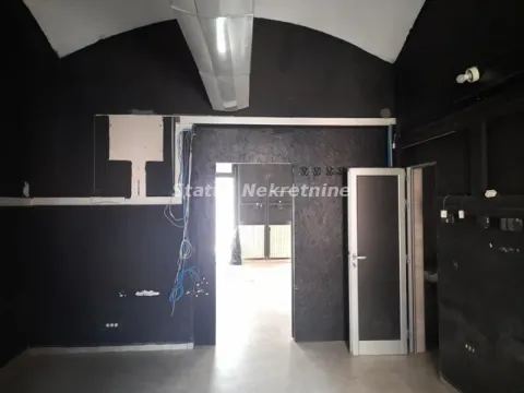 Izdavanje, poslovni prostor, 150m², Centar, Novi Sad - image 7