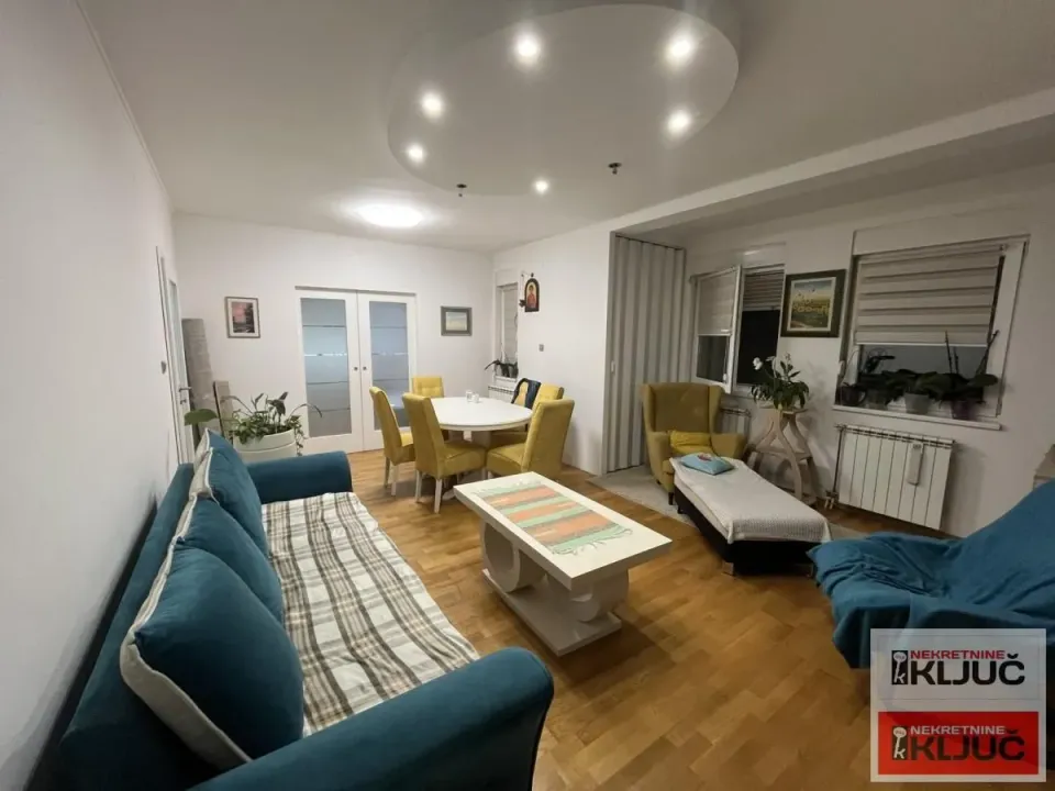 Sale, two bedroom apartment, 67m², Bulevar patrijarha Pavla, Novi Sad Sve Podlokacije