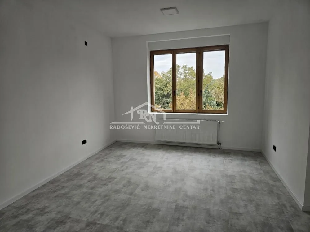 Prodaja, četvorosoban stan, 103m², Vračar Sve Podlokacije, Beograd