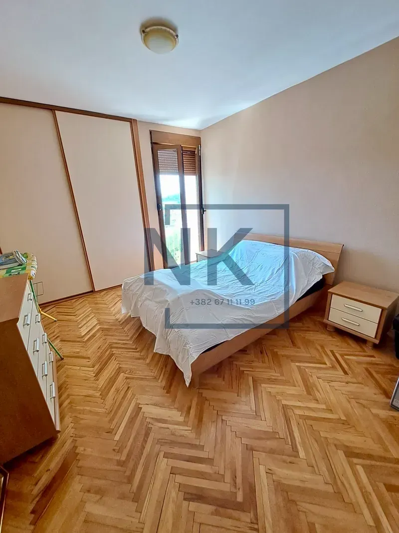 Rent, two bedroom apartment, 65m², Pejton, Podgorica