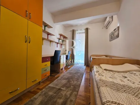 Izdavanje, trosoban stan, 90m², Preko Morače, Podgorica - image 11