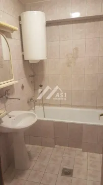 Izdavanje, kuća, 200m², Vidovdansko naselje, Novi Sad Sve Podlokacije - image 9