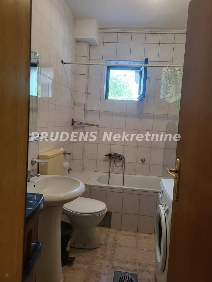Rent, two bedroom apartment, 60m², Bezanijska Kosa 1, Bežanijska Kosa Sve Podlokacije