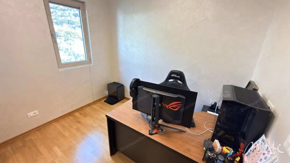Sale, three bedroom apartment, 104m², Bečići, Budva