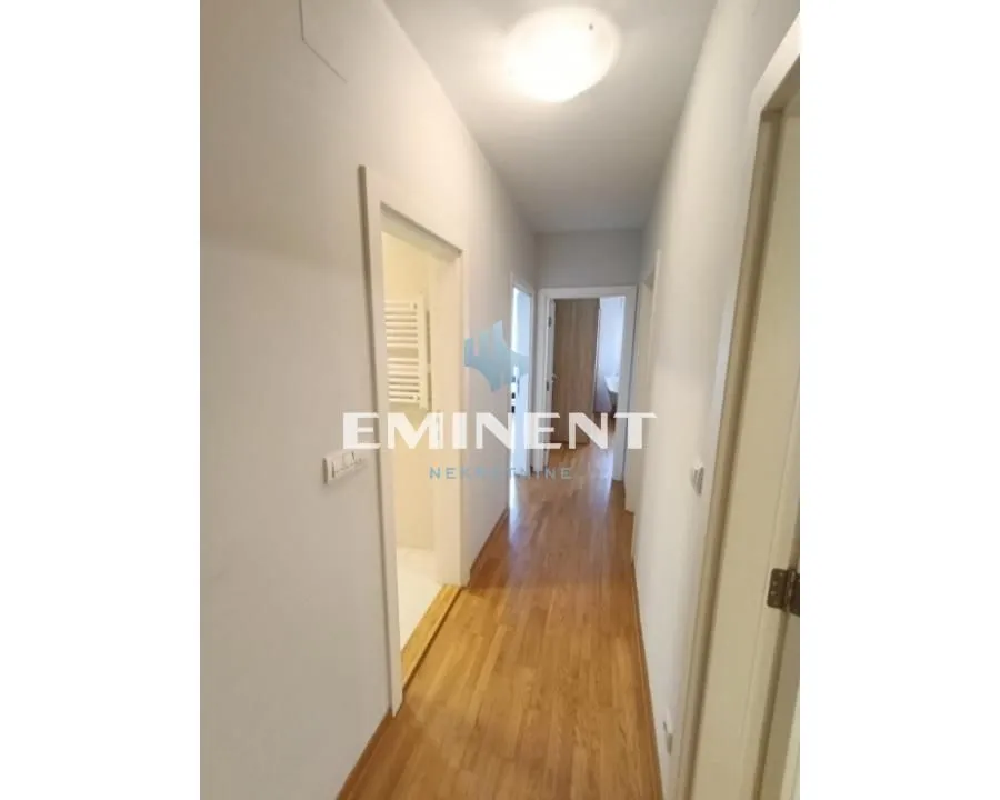 Prodaja, trosoban stan, 81m², Ada, Beograd