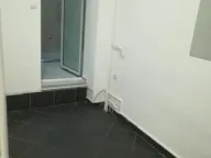 Izdavanje, poslovni prostor, 140m², Đeram Pijaca, Beograd - image 10