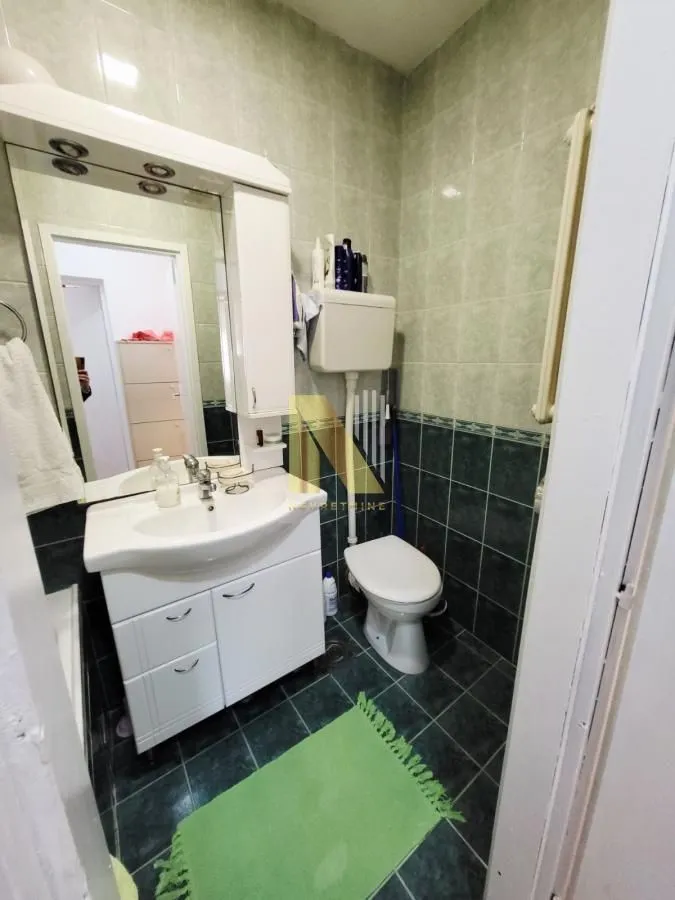 Prodaja, dvosoban stan, 52m², Bulevar Oslobodjenja, Novi Sad Sve Podlokacije