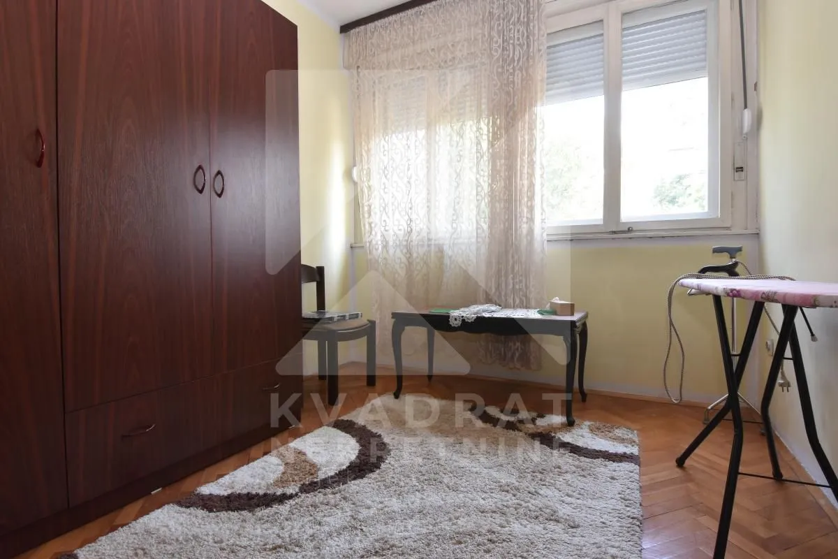Prodaja, trosoban stan, 81m², Autobuska stanica, Podgorica