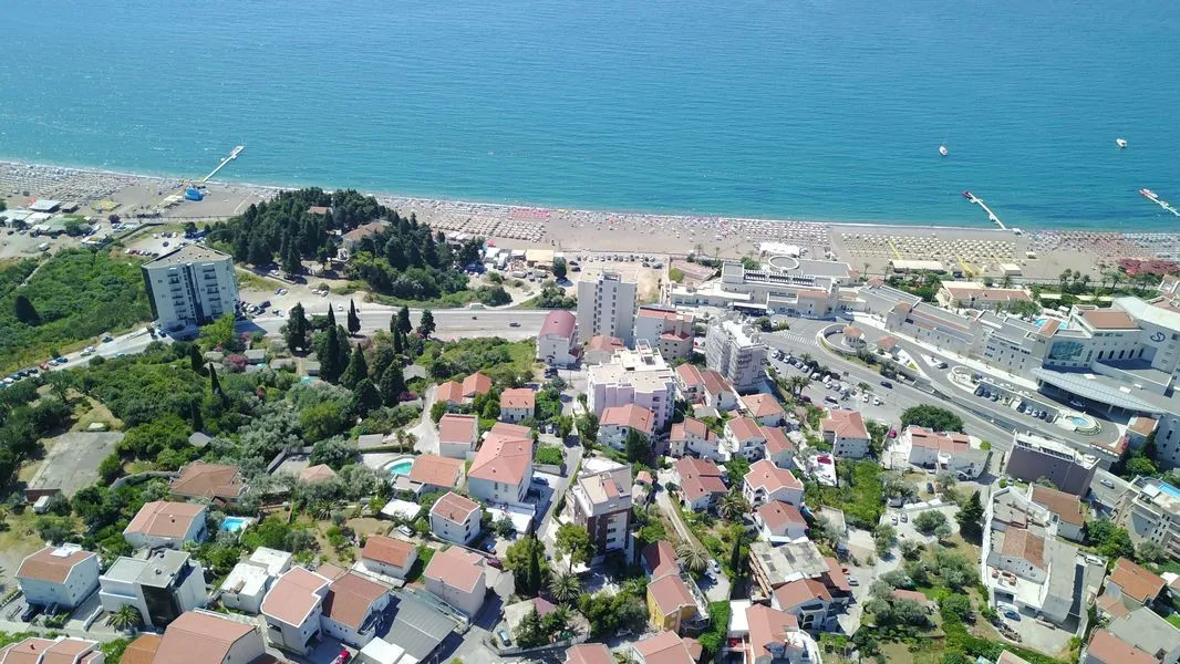 Prodaja, plac, 1461m², Bečići, Budva