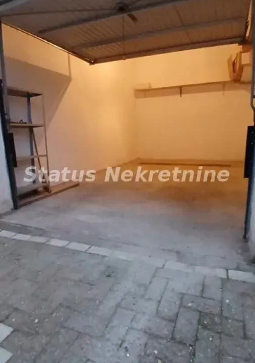 Izdavanje, parking/garaža, 15m², Centar, Novi Sad