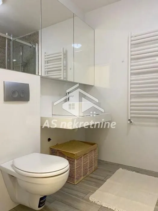 Sale, apartment, 34m², Zemun Cara Dušana, Zemun Sve Podlokacije