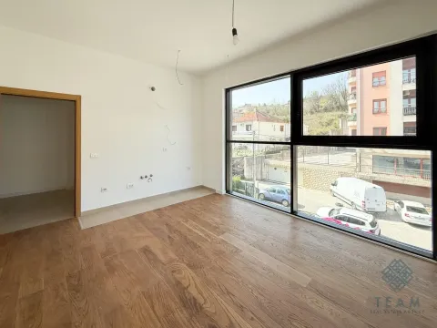 Sale, studio apartment, 33m², Momišići, Podgorica - image 3