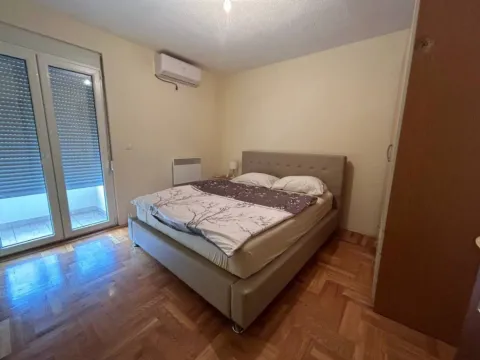 Rent, three bedroom apartment, 120m², Bar, Crna Gora - image 6