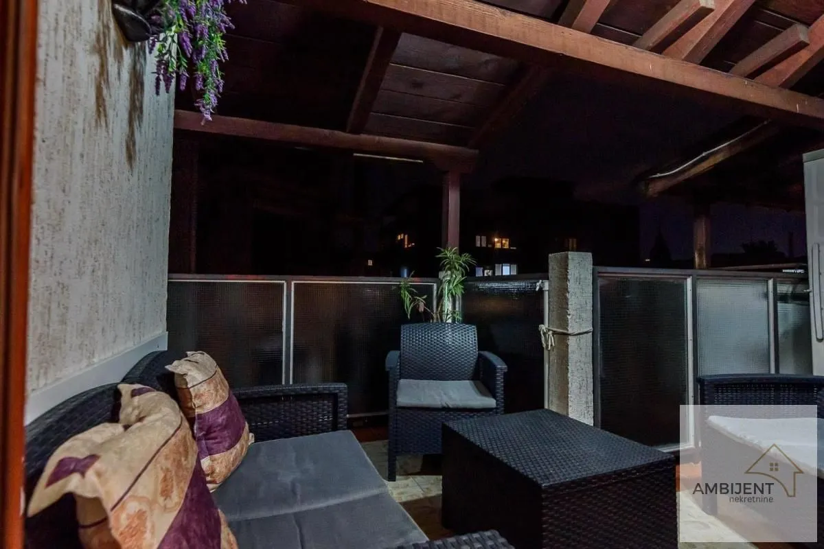 Prodaja, četvorosoban stan, 104m², Stari Grad, Beograd