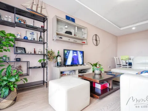 Prodaja, jednosoban stan, 54m², Tivat, Crna Gora - image 4