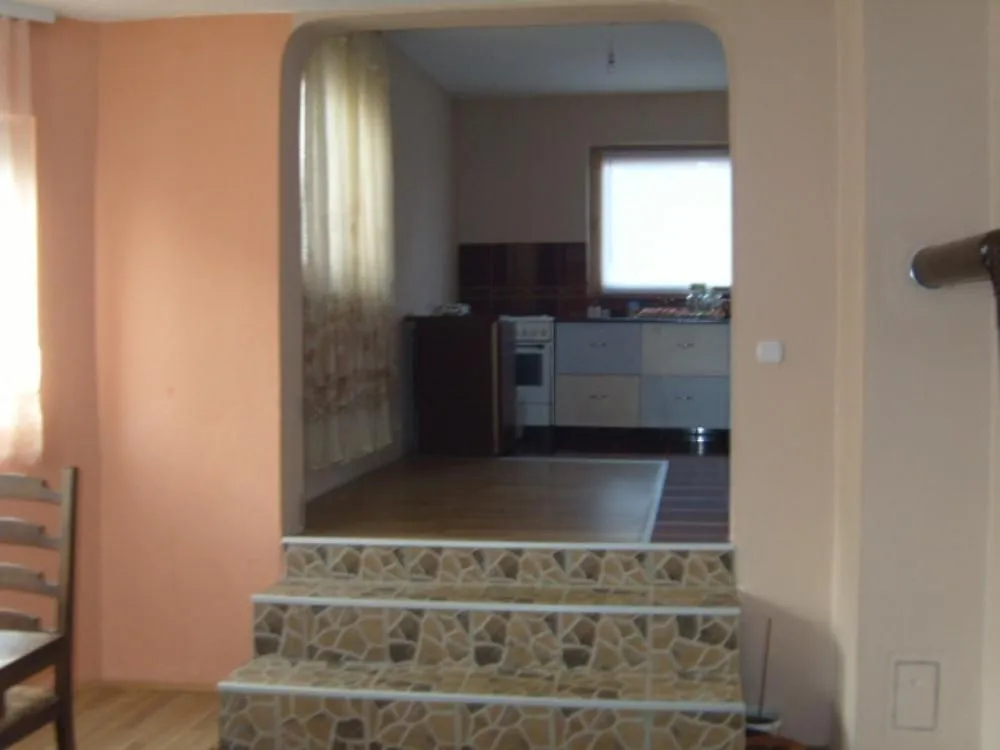 Prodaja, kuća, 300m², Trnava, Jagodina