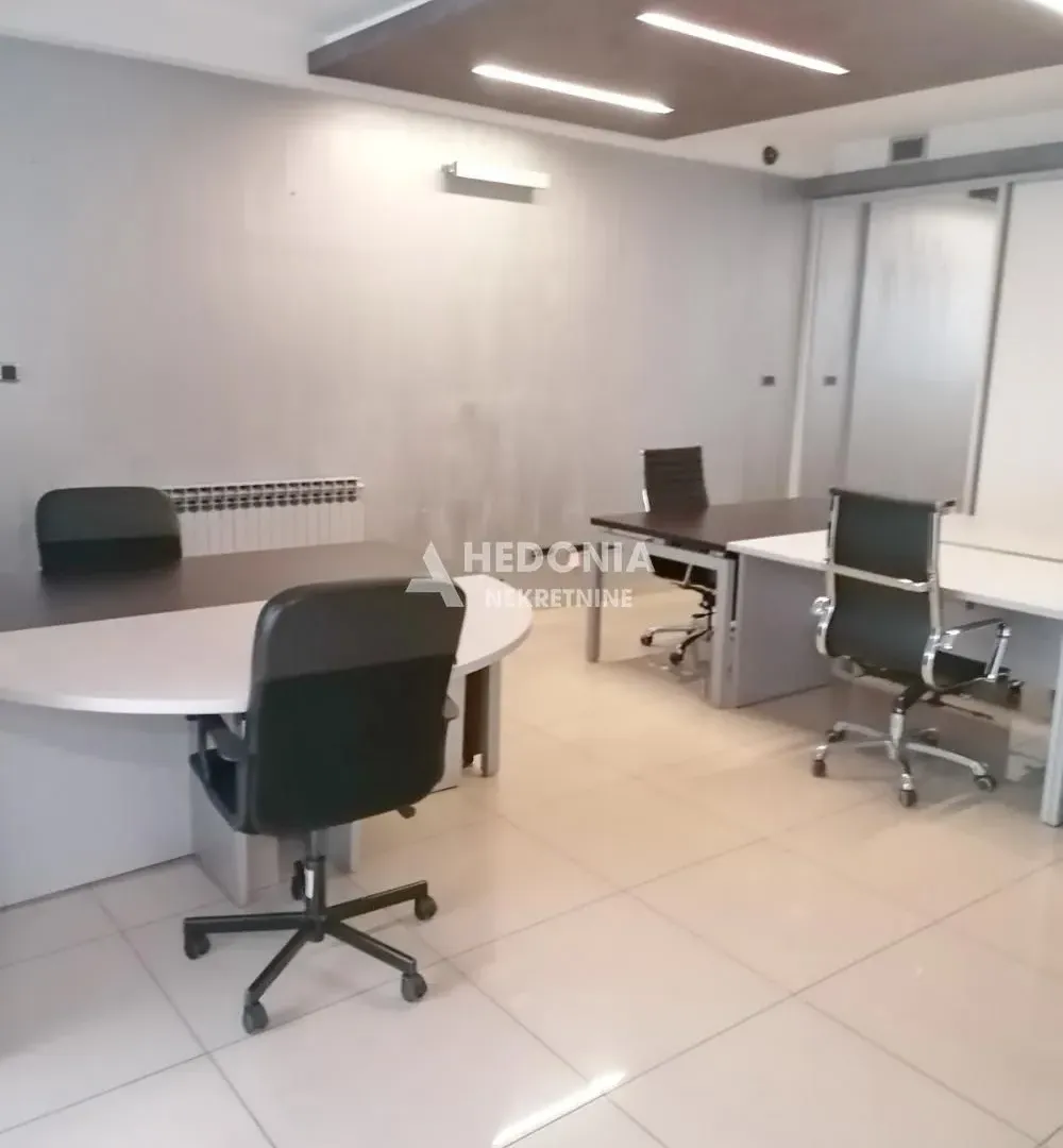 Rent, office space, 600m², Zemun Centar, Zemun Sve Podlokacije