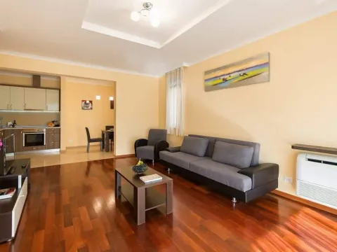 Prodaja, jednosoban stan, 61m², Centar, Budva - image 3