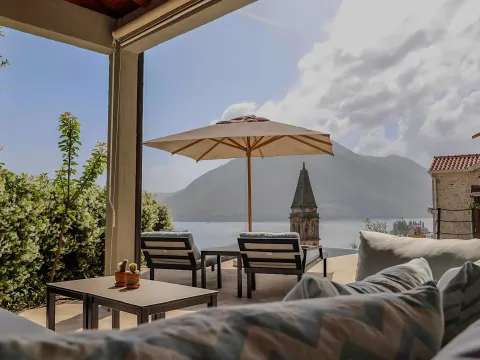 Kuća in Perast