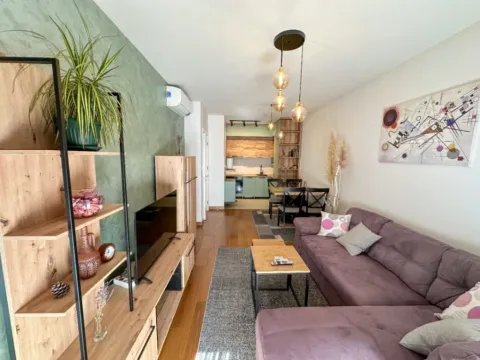 Izdavanje, jednosoban stan, 50m², Tološka šuma, Podgorica - image 3