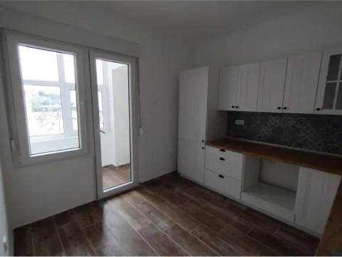 Izdavanje, jednosoban stan, 57m², Centar, Niš - image 3