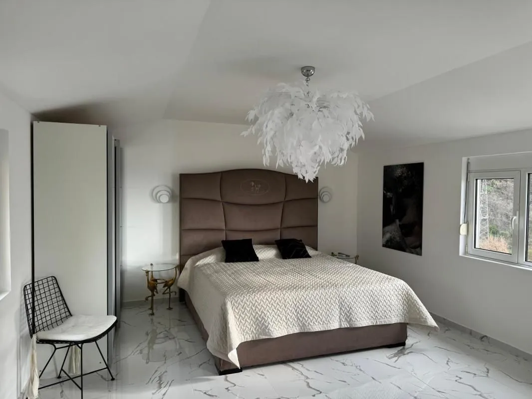 Sale, two bedroom apartment, 78m², Lazi, Budva