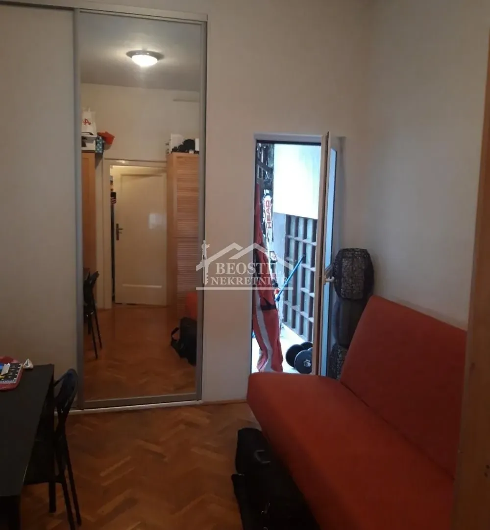 Prodaja, trosoban stan, 99m², Stari Grad, Beograd