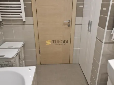 Prodaja, trosoban stan, 105m², Centar, Novi Sad - image 21