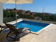 Rent, two bedroom apartment, 71m², Mažina, Tivat - image 2