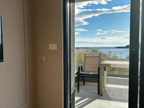 Sale, one bedroom apartment, 39m², Bečići, Budva - image 6