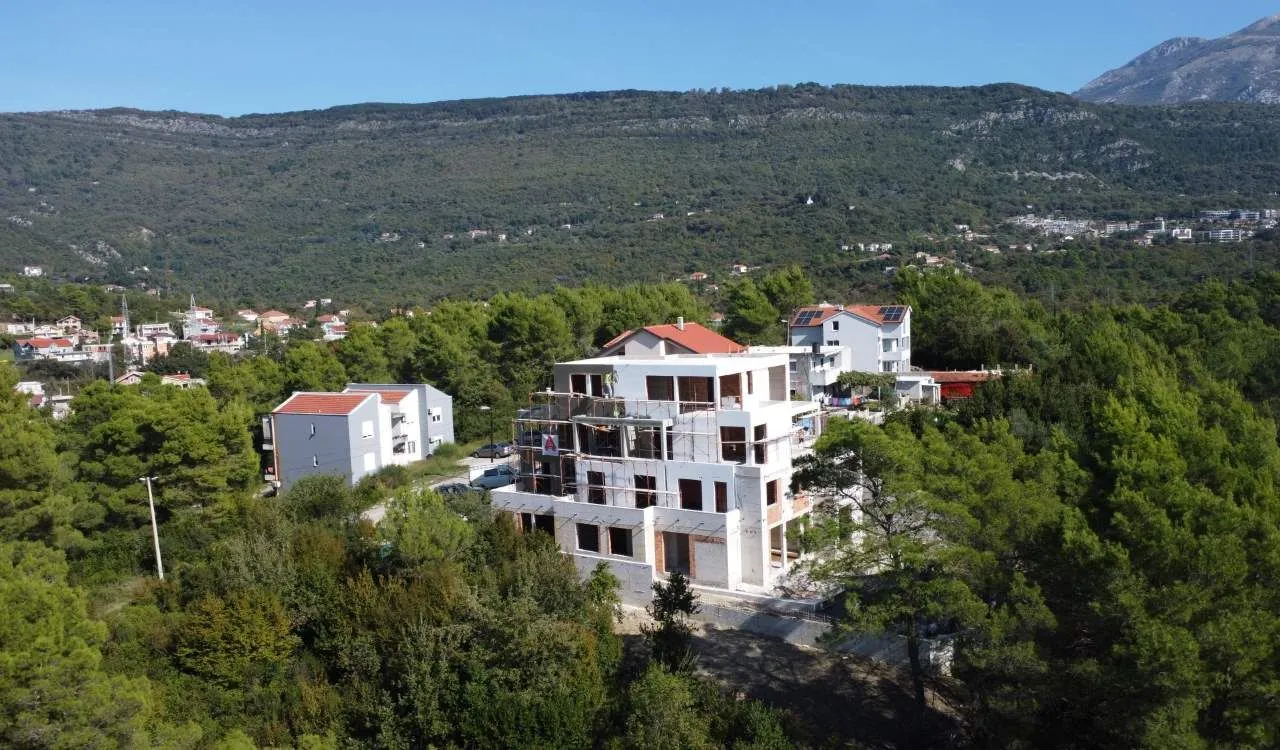 Prodaja, dvosoban stan, 90m², Tivat, Crna Gora