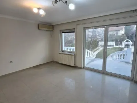 Prodaja, kuća, 390m², Mali Mokri Lug, Zvezdara Sve Podlokacije - image 6