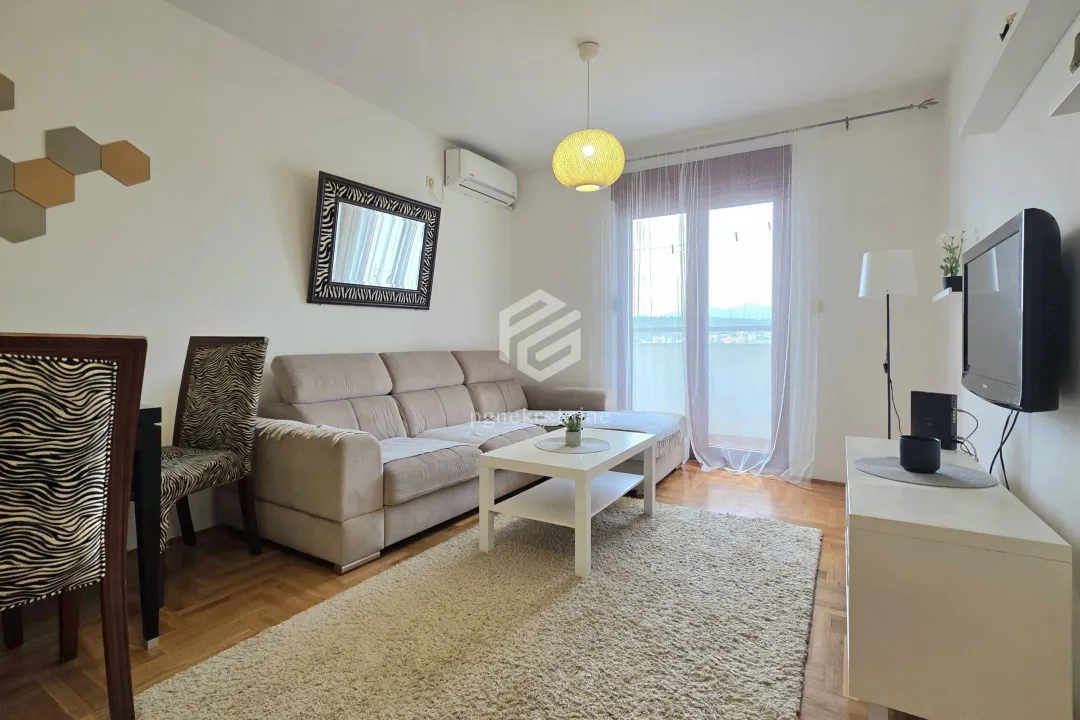 Rent, one bedroom apartment, 45m², Stari Aerodrom, Podgorica