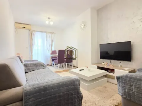 Izdavanje, jednosoban stan, 40m², Preko Morače, Podgorica - image 2
