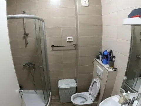 Izdavanje, jednosoban stan, 43m², City Kej, Podgorica - image 8