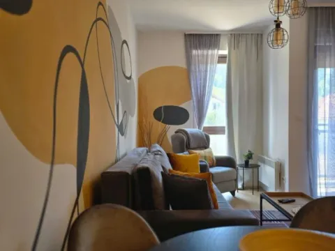 Izdavanje, jednosoban stan, 42m², Centar, Kolašin - image 9