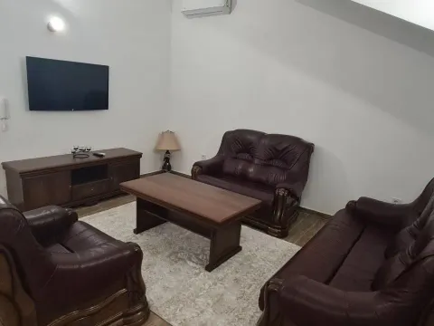 Prodaja, kuća, 480m², Tivat, Crna Gora - image 23