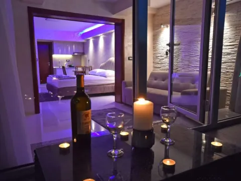 Prodaja, jednosoban stan, 45m², Igalo, Herceg Novi - image 1