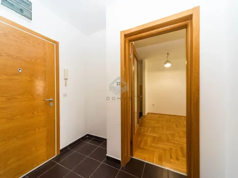 Prodaja, jednosoban stan, 52m², Tuški Put, Podgorica - image 7