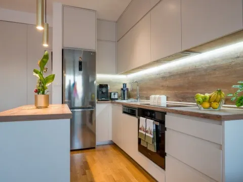 Sale, two bedroom apartment, 63m², Pod Kuk, Tivat - image 6