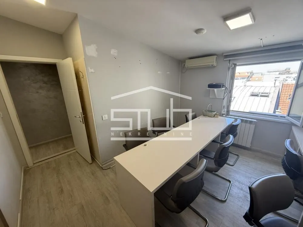Prodaja, stan, 118m², Đeram Pijaca, Beograd