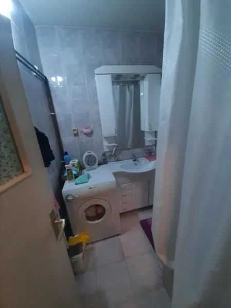 Izdavanje, dvosoban stan, 50m², Centar, Niš