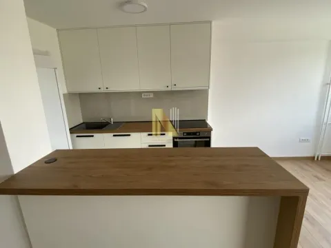 Rent, four bedroom apartment, 80m², Novo naselje, Novi Sad - image 2