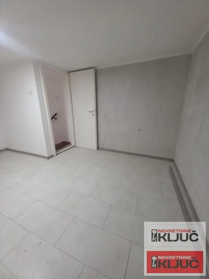 Prodaja, dvosoban stan, 50m², Petrovaradin, Novi Sad