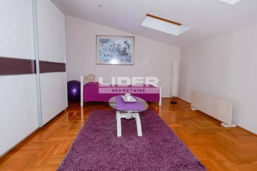 Sale, apartment, 95m², Železnik, Beograd