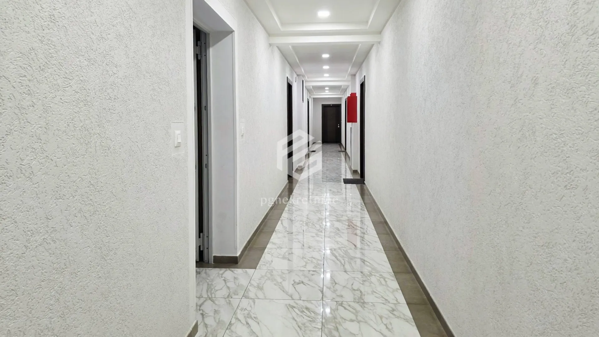 Prodaja, jednosoban stan, 63m², Podgorica, Crna Gora